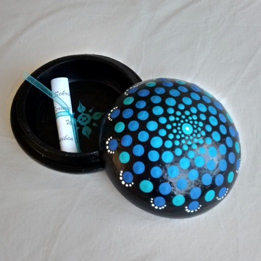 stone-screw-dot-blu002-c